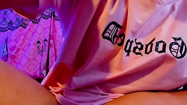 Pokazy przed kamerką – Aless_bigg