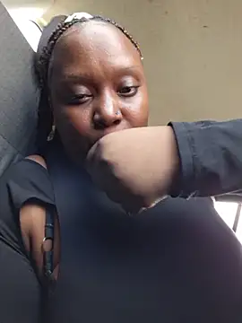 Thasha8: онлайн-секс-чат