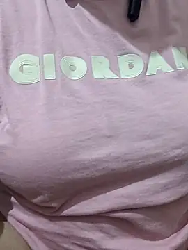 mallupriyapriya Webcamshow