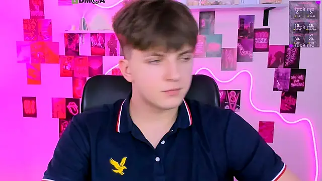 travis_wolf_: онлайн-секс-чат