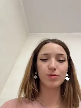 DollyTall's Live XXX Chat