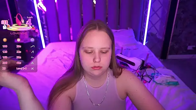 CrystallPaws' Live XXX Chat