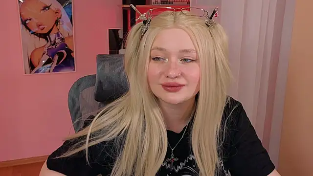 Chat +18 de carolina_elf ao vivo