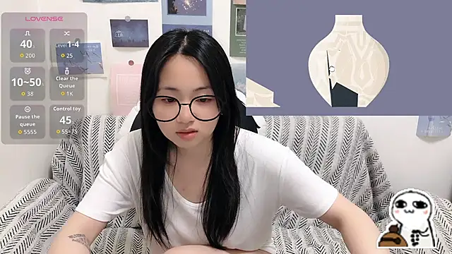 LiLiYbaby 网络视讯表演