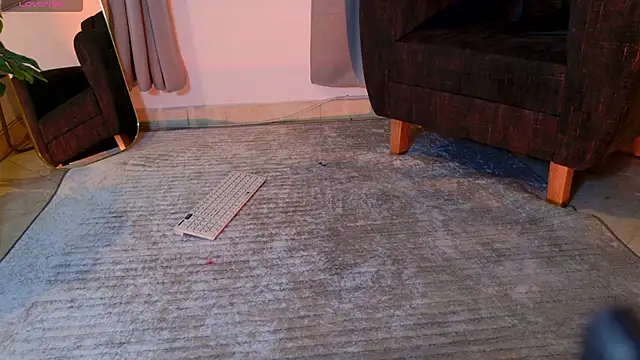 aramjones' Live XXX Chat