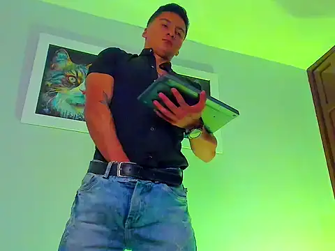 Dominus_Alpha Chat XXX live