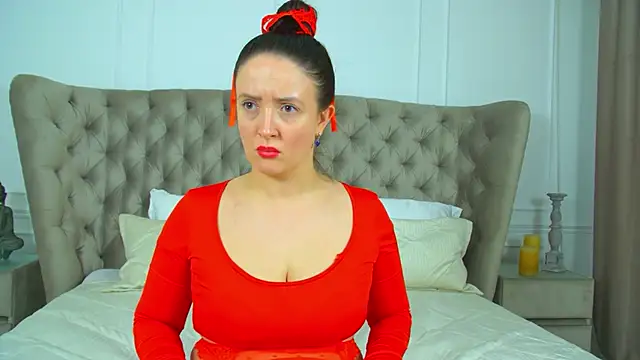 Czat XXX na żywo – ElinaBellucci