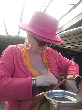 Chat XXX ao vivo de Hot-Muci