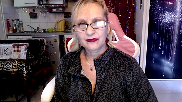 Ala-N-Dala's Live XXX Chat