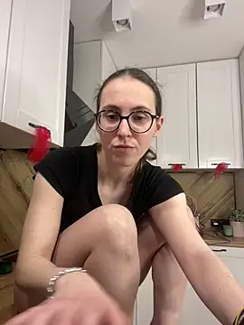 MartiniiSelenna's Live XXX Chat