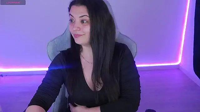 LuciaLoca 现场XXX聊天