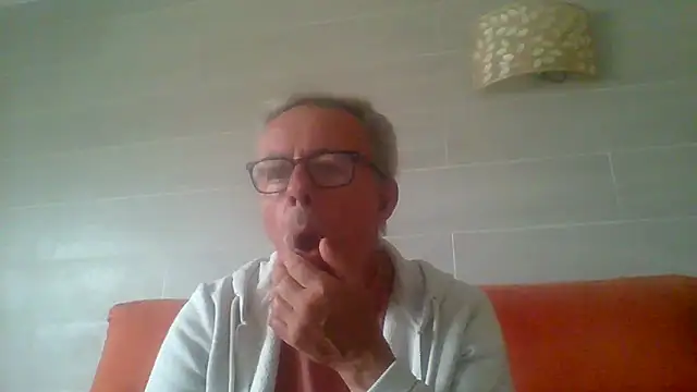 Chatroom XXX en direct de tuggy59