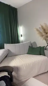 Chat +18 de Charming_Daphny ao vivo