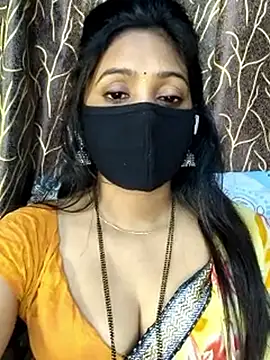 Chat XXX ao vivo de Monalisha_G