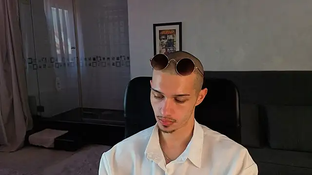 KaydenDrew 现场XXX聊天