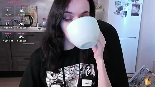 linaa__tyaan: онлайн-секс-чат