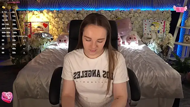 Czat XXX na żywo – FoxyShy