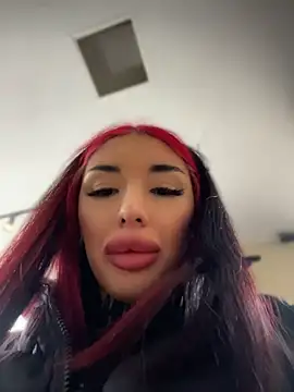 Cassy-Foxy's Live XXX Chat