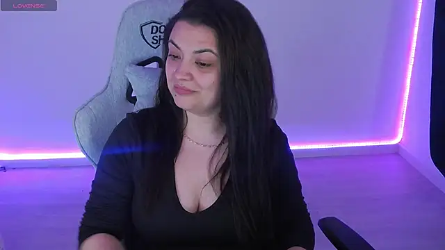 LuciaLoca Live XXX-chat