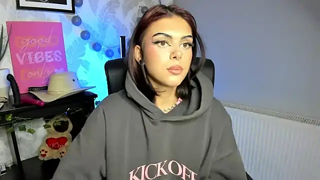 Nova_SIN's Live XXX Chat