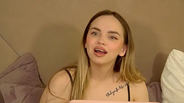 XXX chat uživo modela AnitaVenture