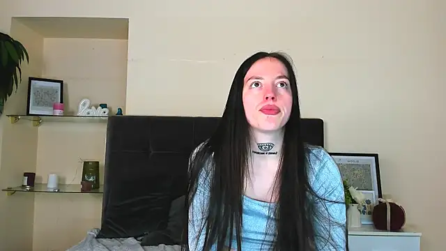 AdrianaCult Live XXX-Chat