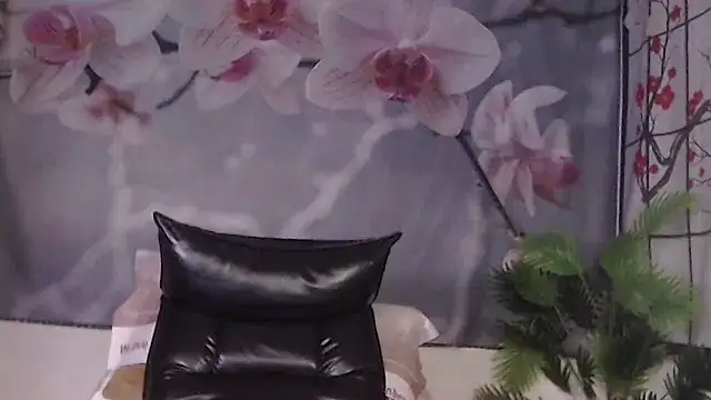 NightOrhideya's Live XXX Chat