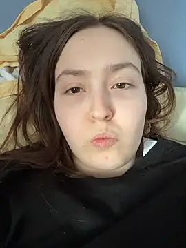 AlphaStream Adlı Modelin Web Kamerası Şovu