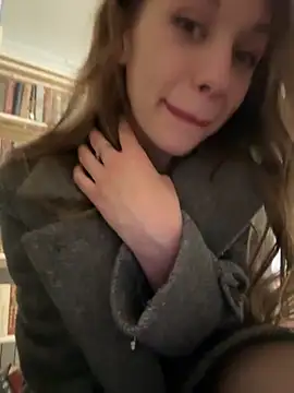 Olivia_Jemison Show in webcam