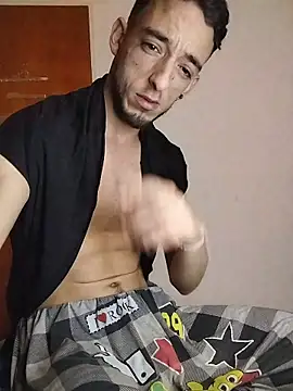 Pokazy przed kamerką – Meliodas97xxx