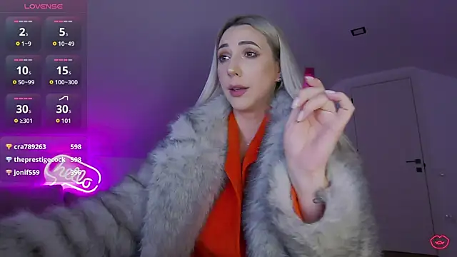 KhloeK live XXX chat