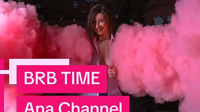 AnaMills' Live XXX Chat