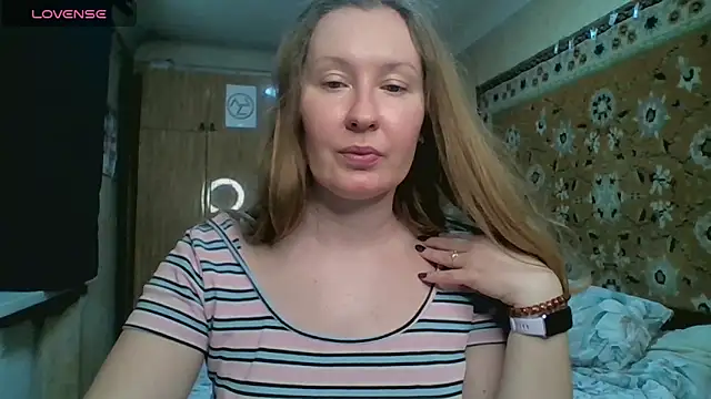 AnnaXLovers Chat XXX in diretta