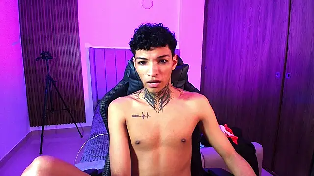 عرض كام im_Usuga