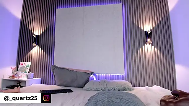 แชท XXX สดของ Zafiiraa