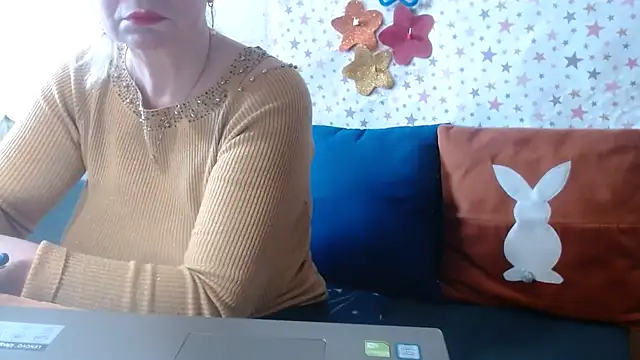 Show modela QueenLana na web-kameri