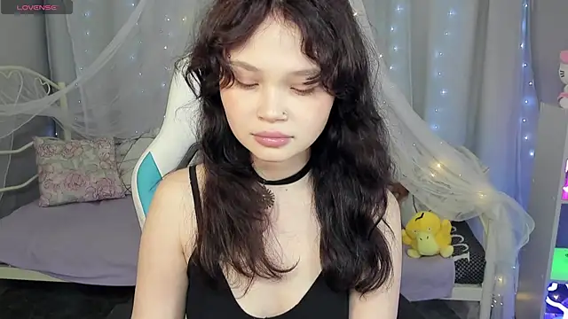 EmilyChaves Chat XXX live