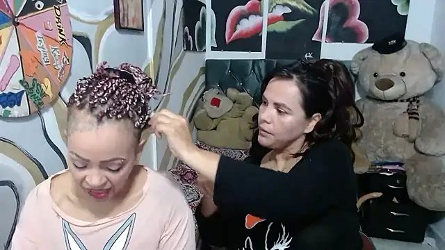 manzanahot9 Show in webcam