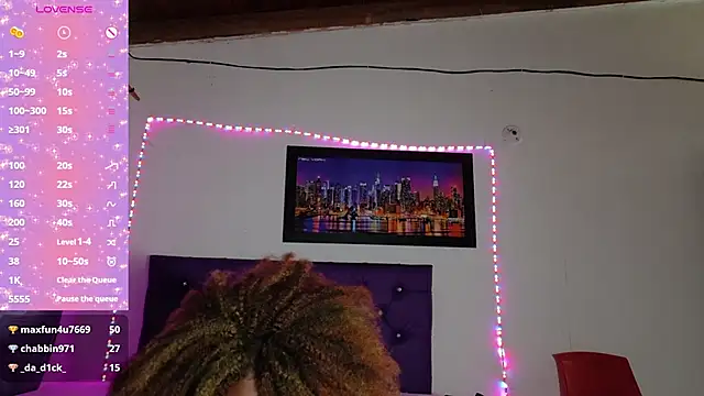 ebony_NeighborMoans' Live XXX Chat