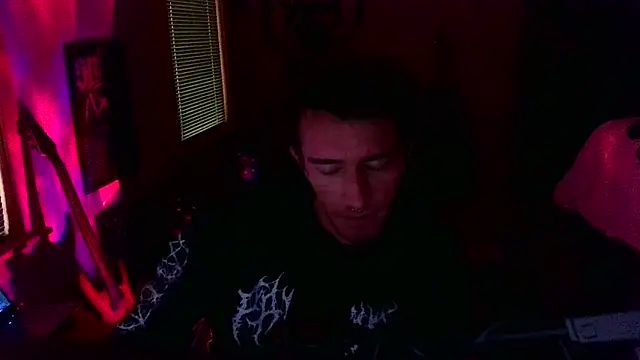 LEVIATHANX666 Show in webcam