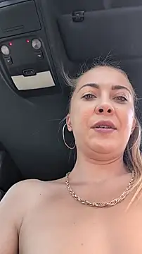 Czat XXX na żywo – Risky_girl23_