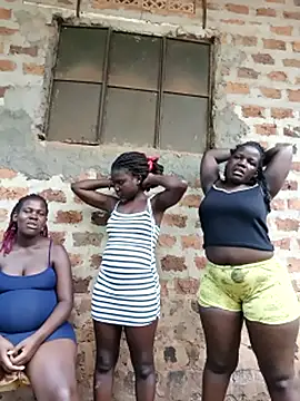 holygrail001 webcam show