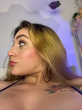 Sara_Sophia420 Live XXX-chat