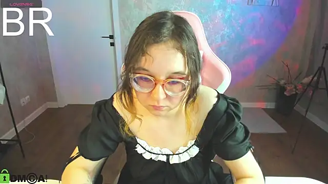 Aleks-caster Live XXX-chat