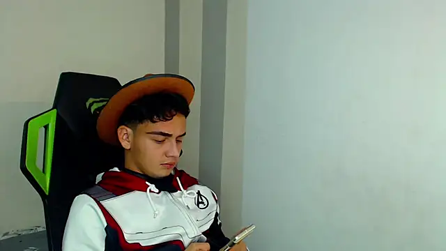 Mathias_twinkk – Live XXX-chat