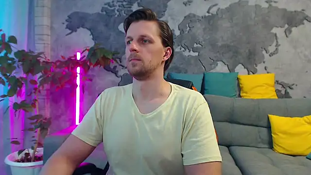 Pokazy przed kamerką – VikingChrisss