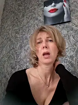 Chat +18 de stellahere8 ao vivo