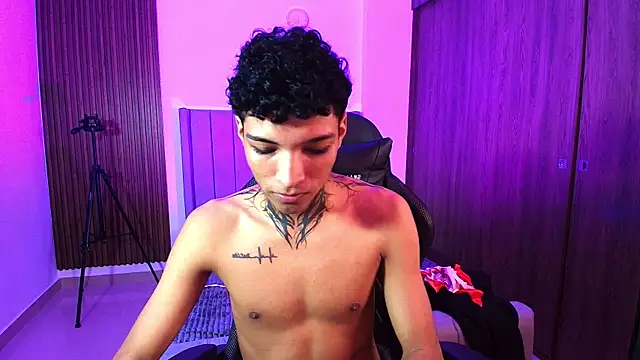 im_Usuga webcam show