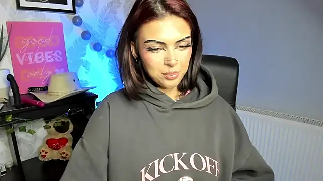 Nova_SIN – Live XXX-chat