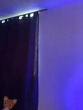 JulianaCastillo: онлайн-секс-чат